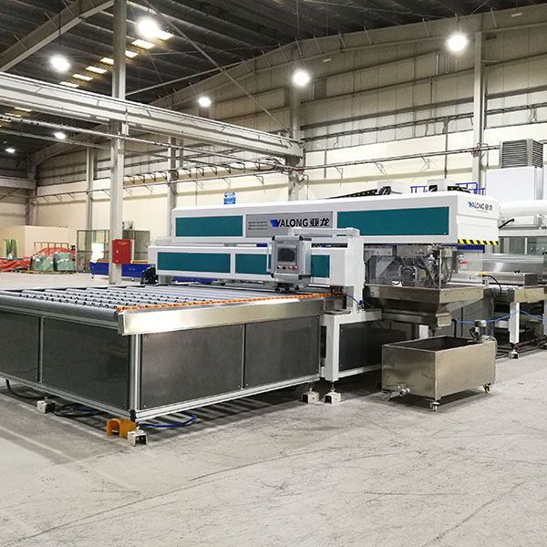 REEM EMIRATES GLASS, client aux Émirats arabes unis